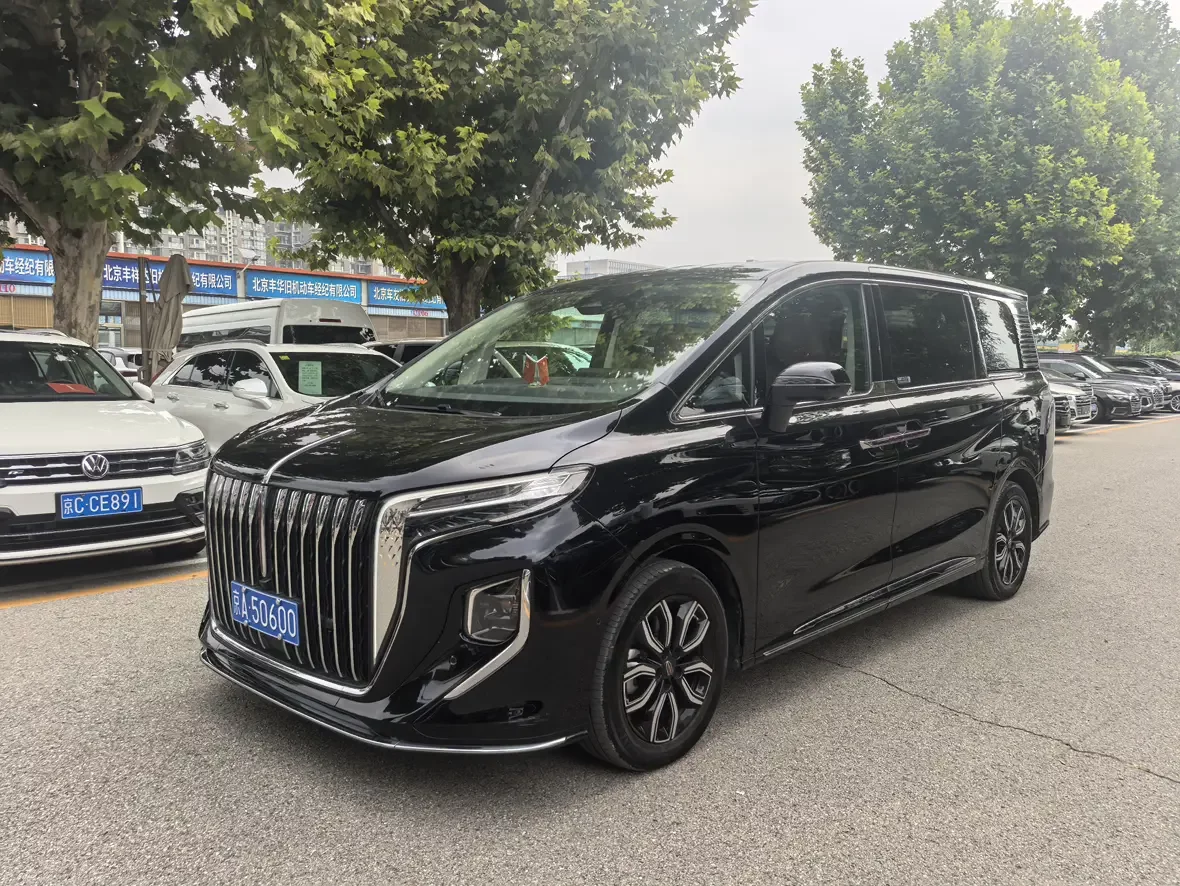 Hongqi HQ9  из Китая