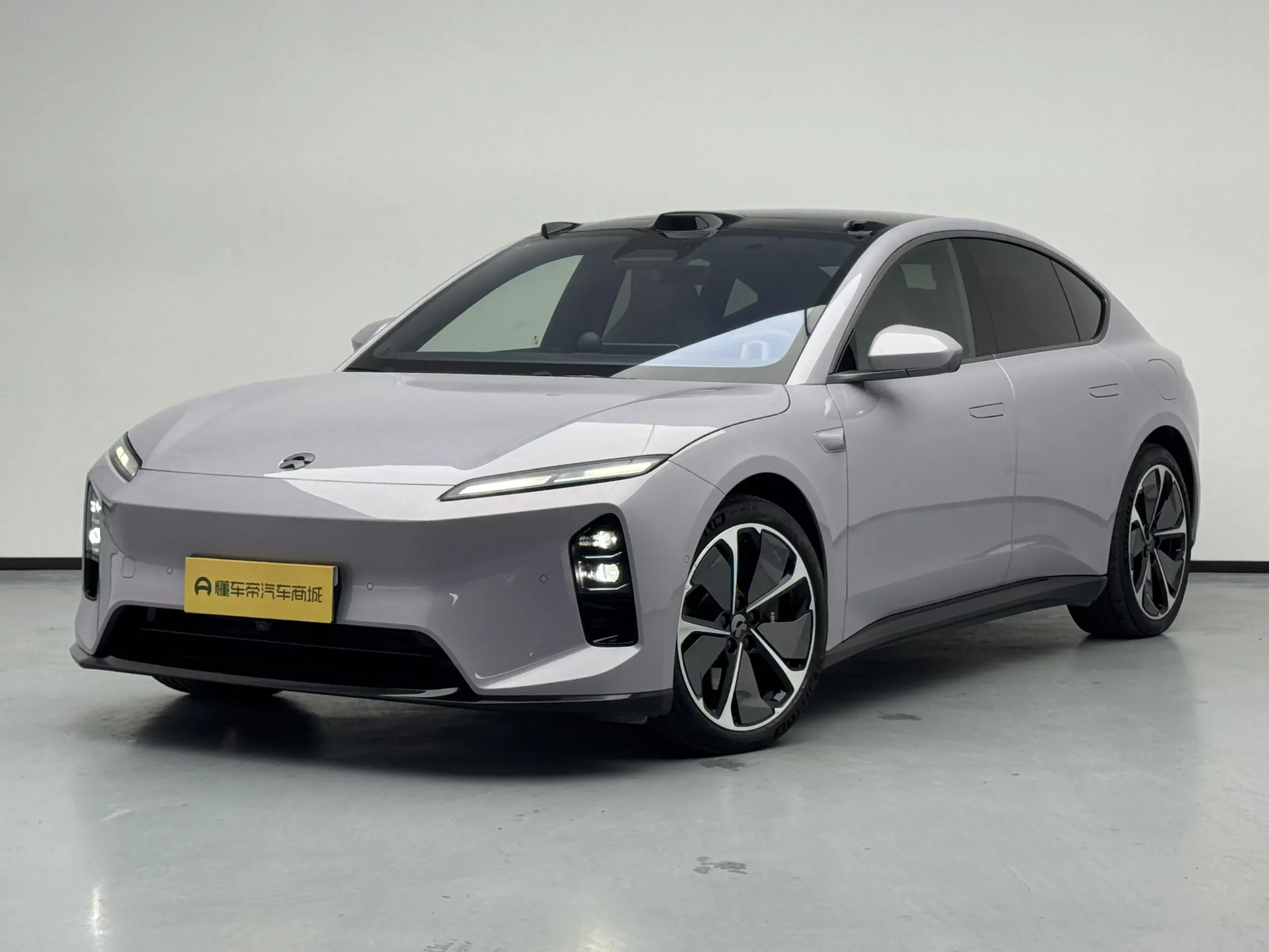 NIO ET5