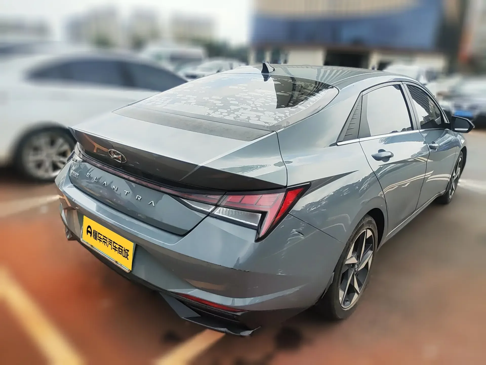Hyundai Elantra