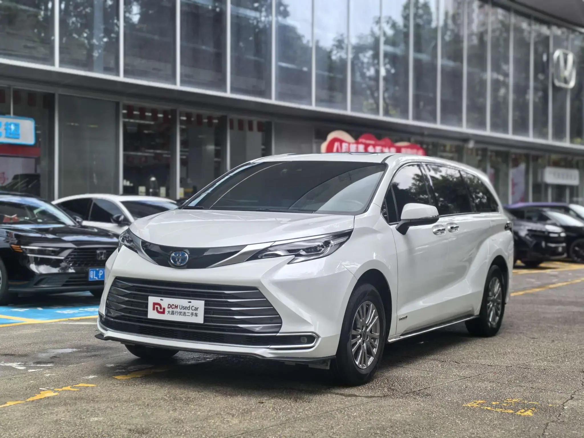 TOYOTA SIENNA