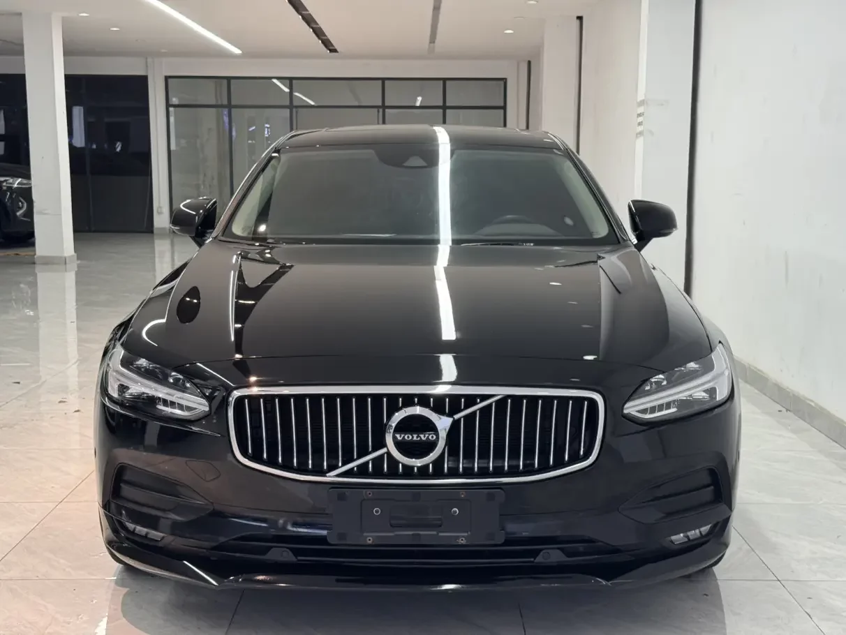 Volvo S90  из Китая