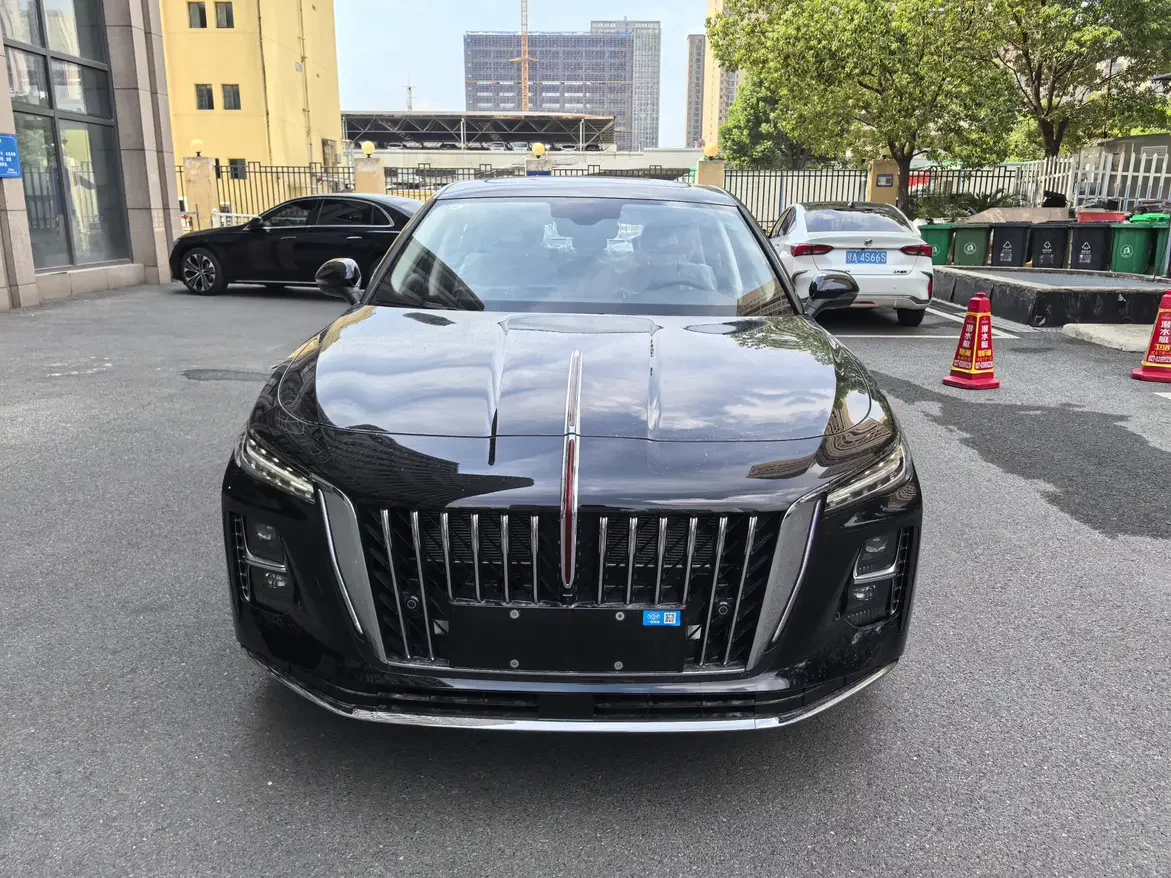 Hongqi H5 PHEV  из Китая