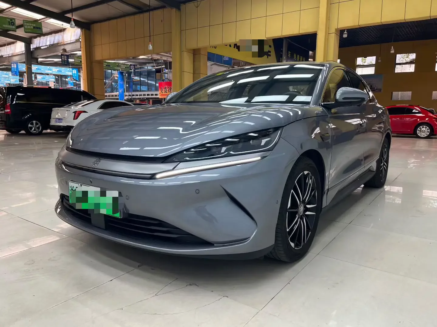BYD Qin L EV