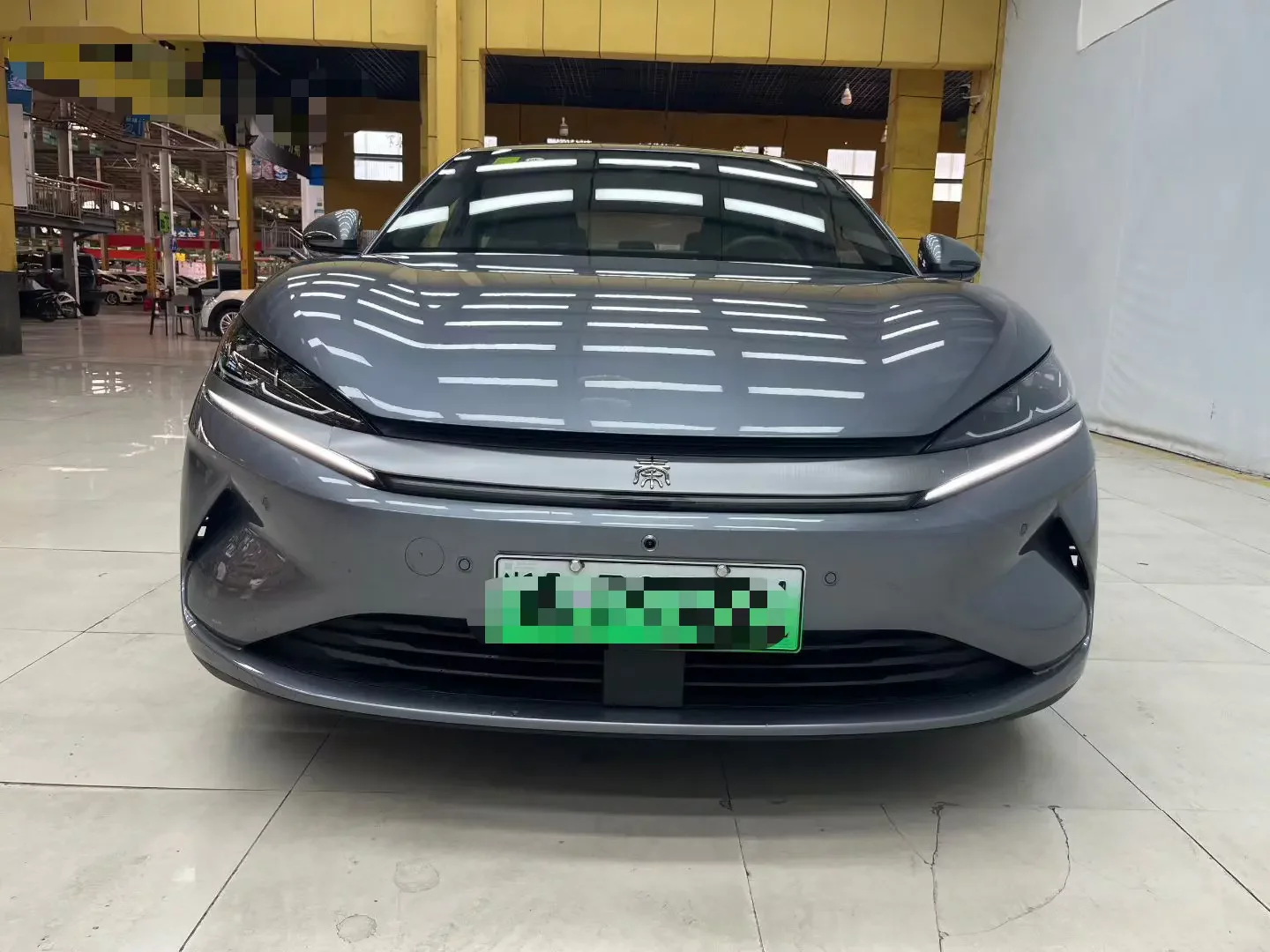 BYD Qin L EV