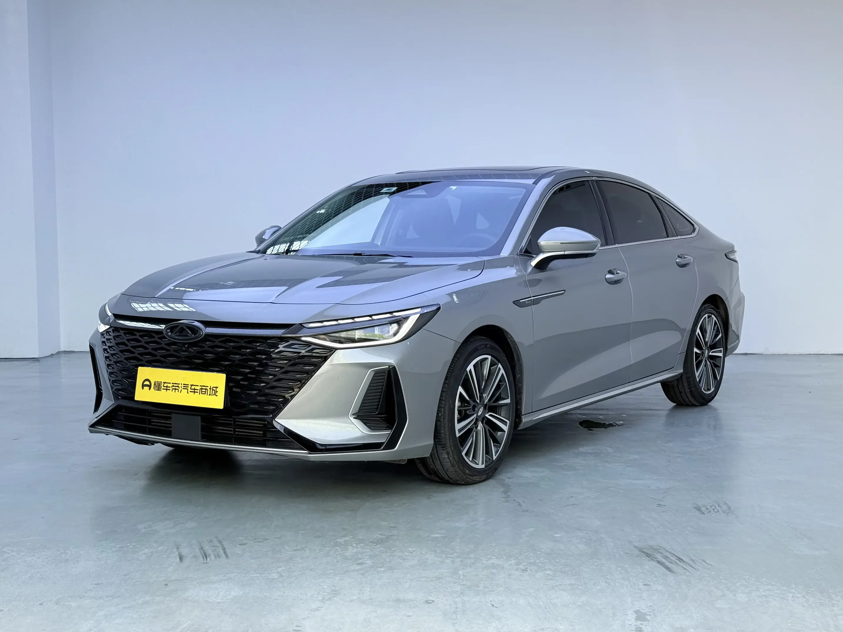 Chery Arrizo 8