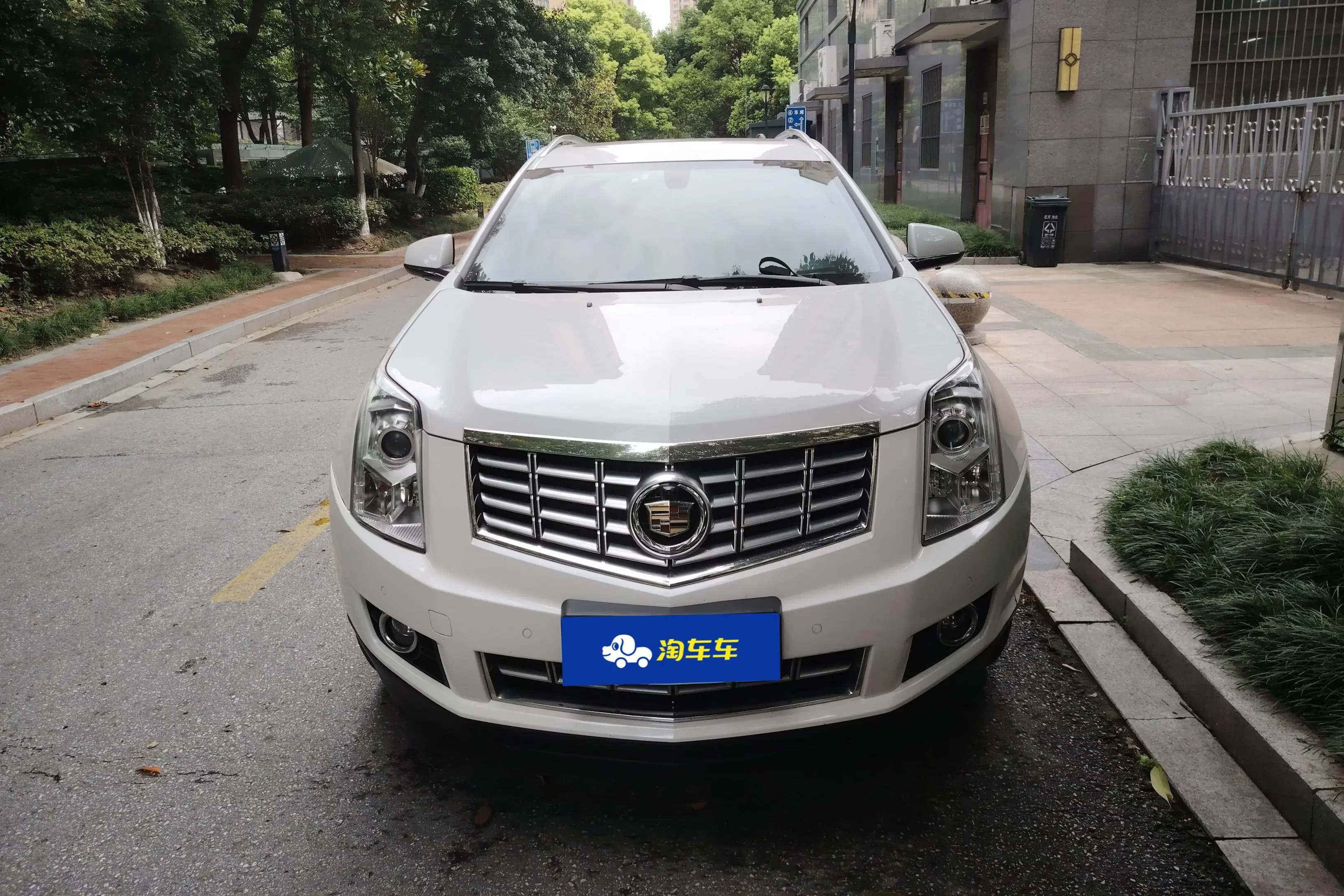 Cadillac SRX  из Китая