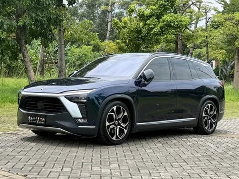 NIO ES8