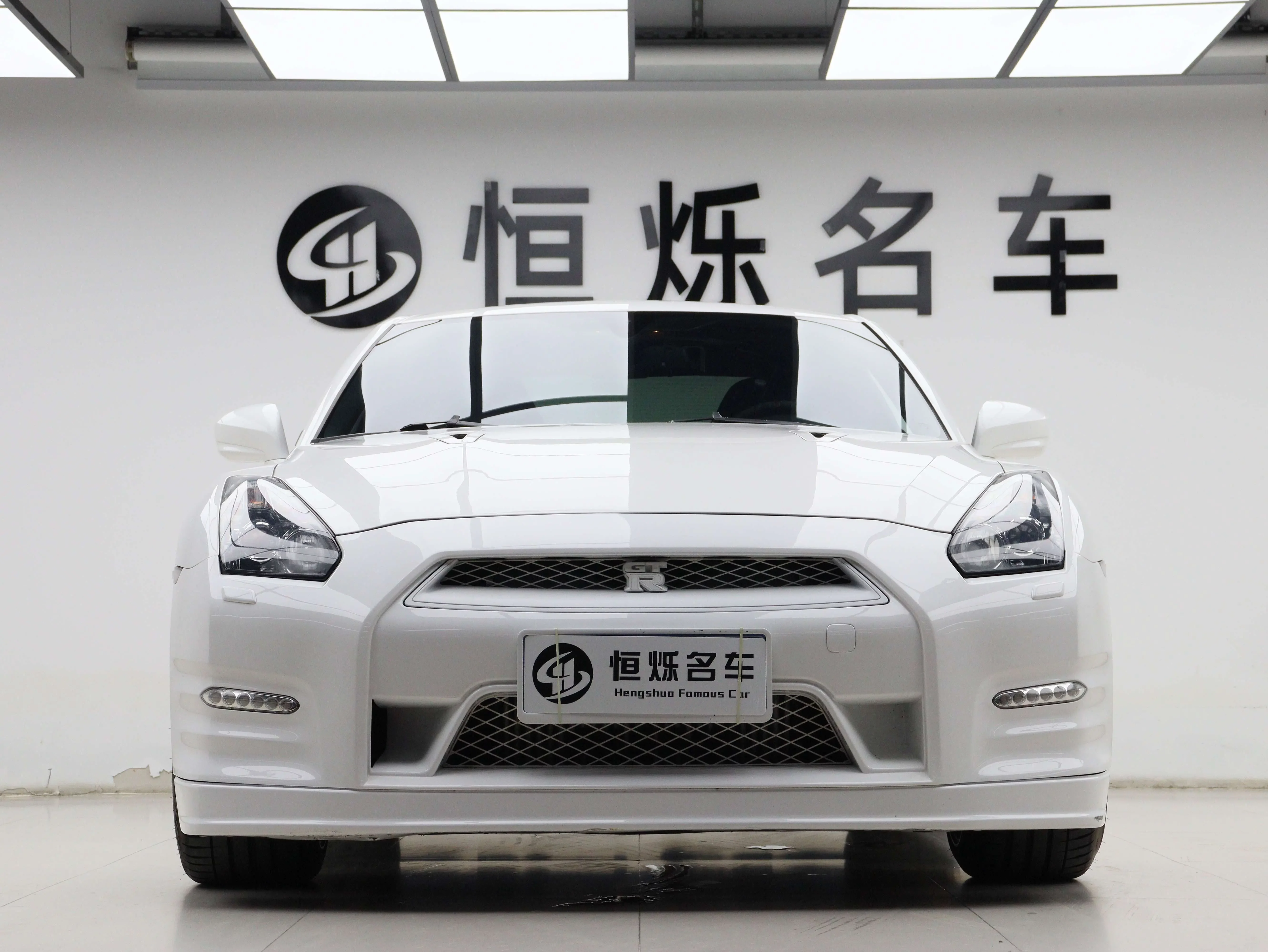 Nissan GT-R