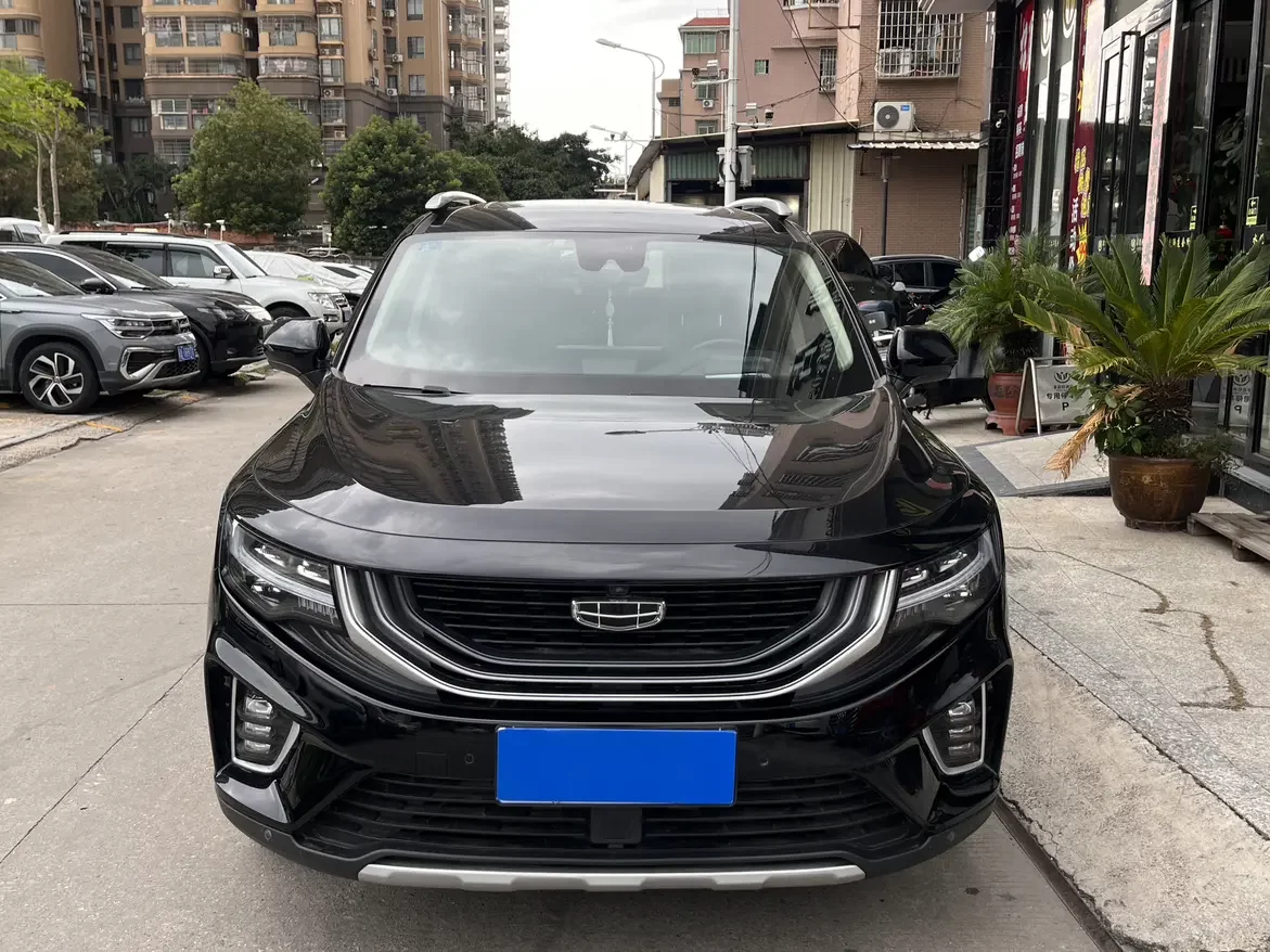 Geely Okavango