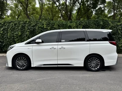 GAC Trumpchi M8