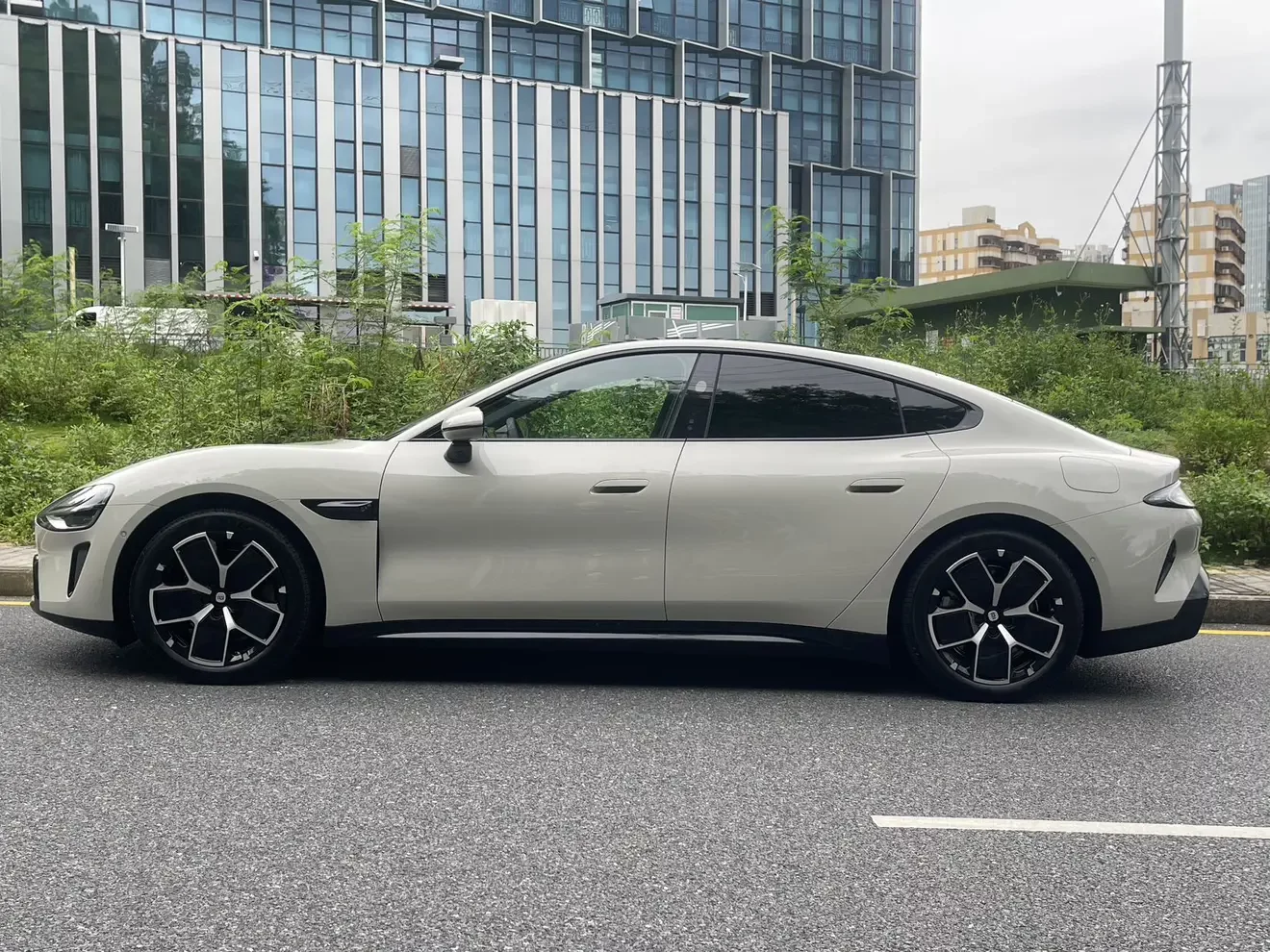 Xiaomi car Xiaomi SU7
