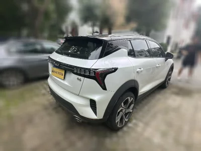 Lynk & Co 06