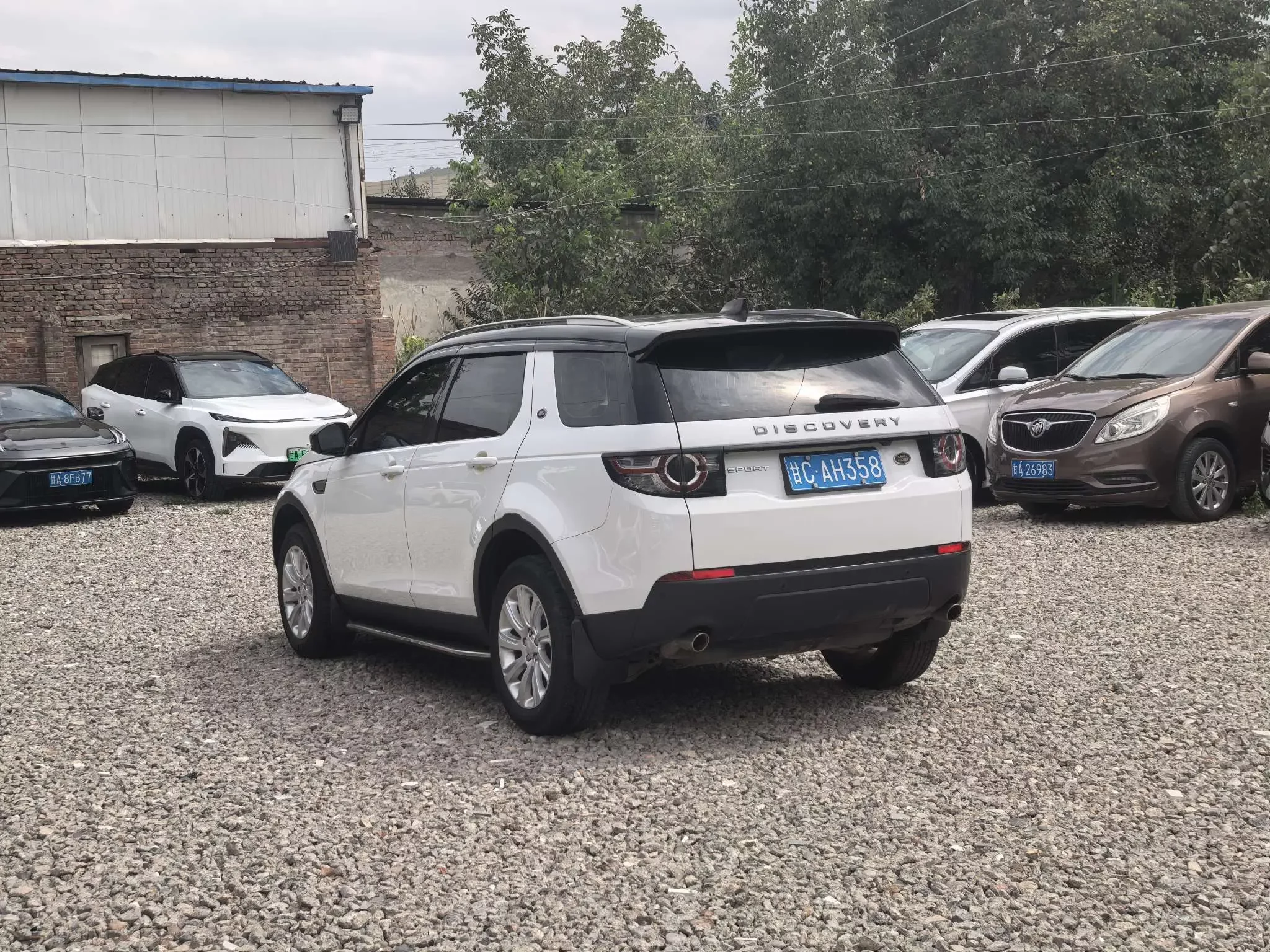 Land Rover Discover the magic