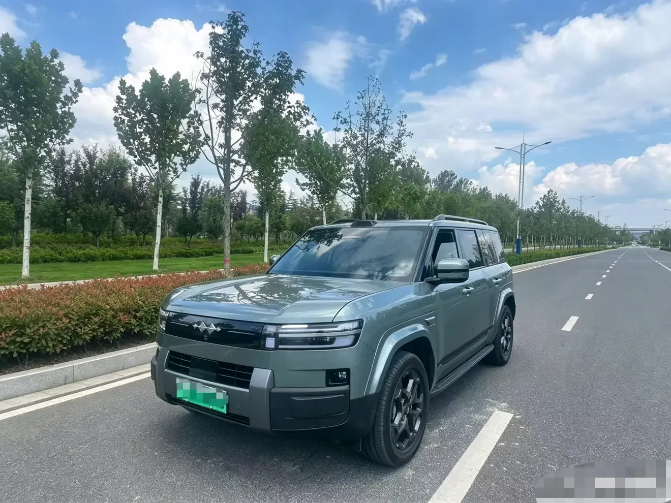 BYD Leopard Titanium 7 PHEV