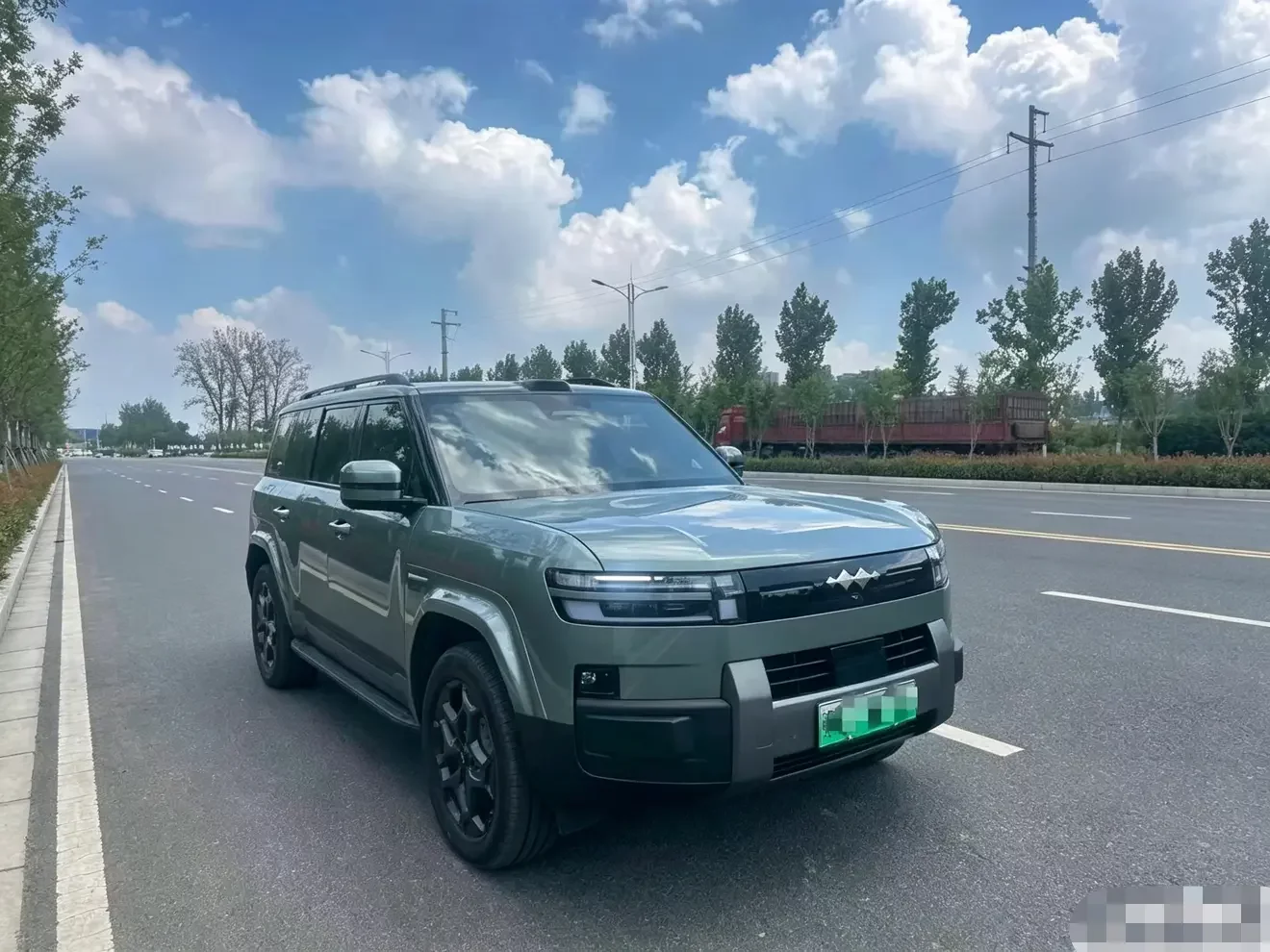 BYD Leopard Titanium 7 PHEV