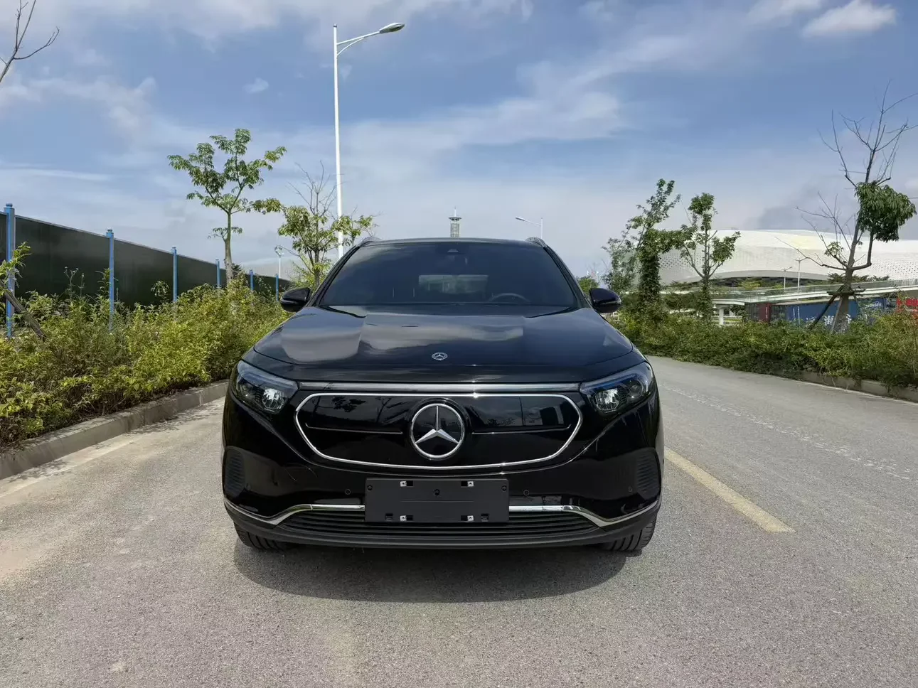 Mercedes-Benz EQA  из Китая