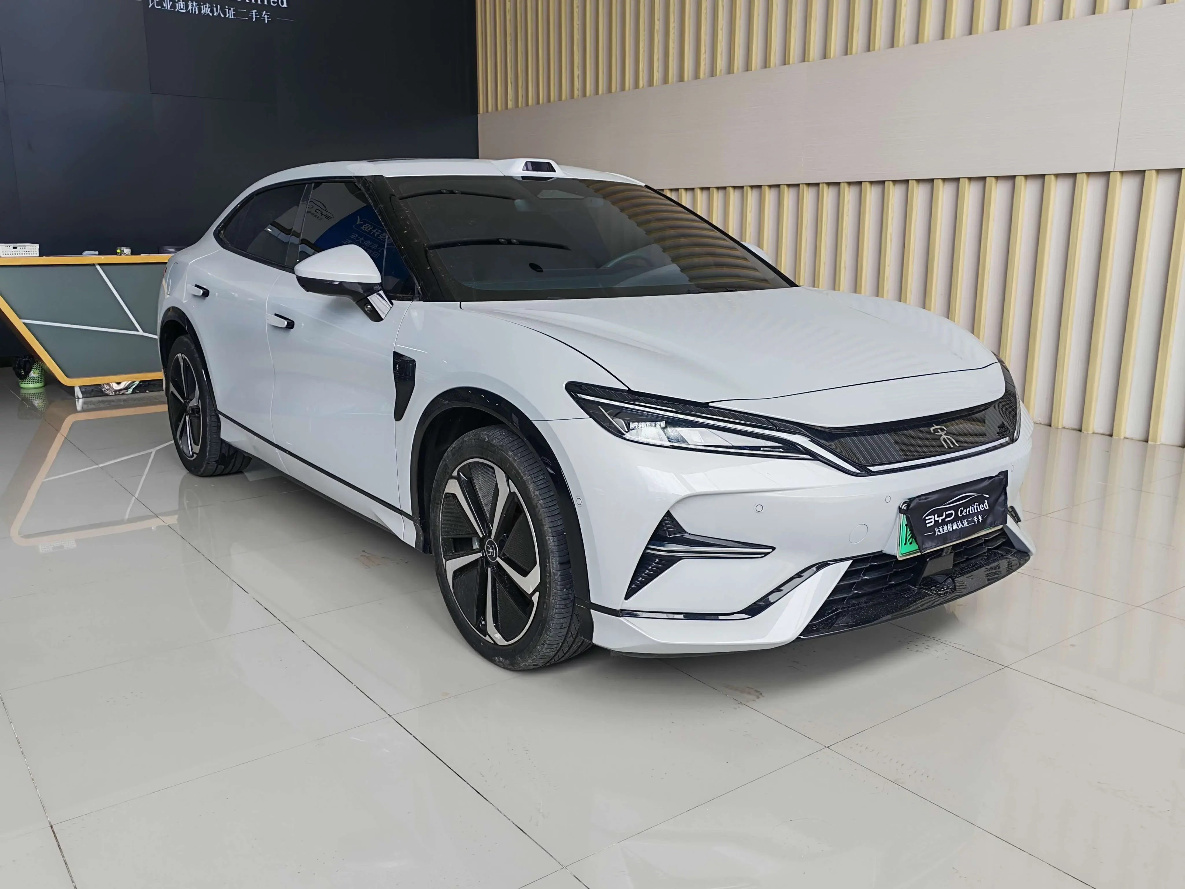 BYD Song L EV