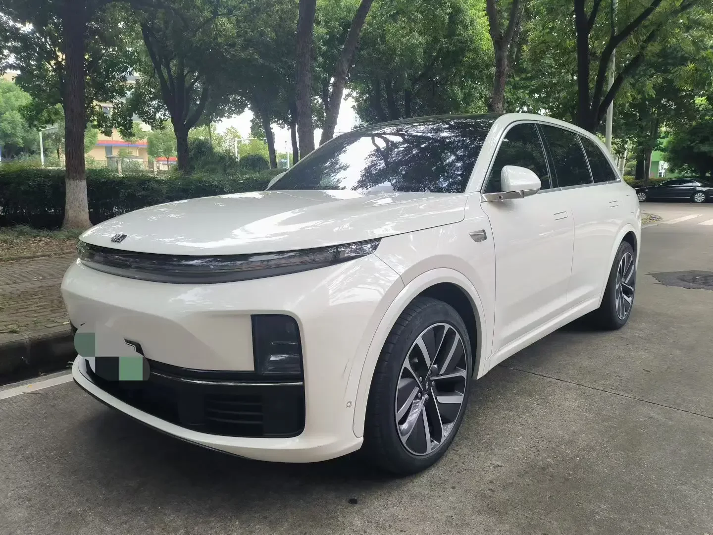 Lixiang L7