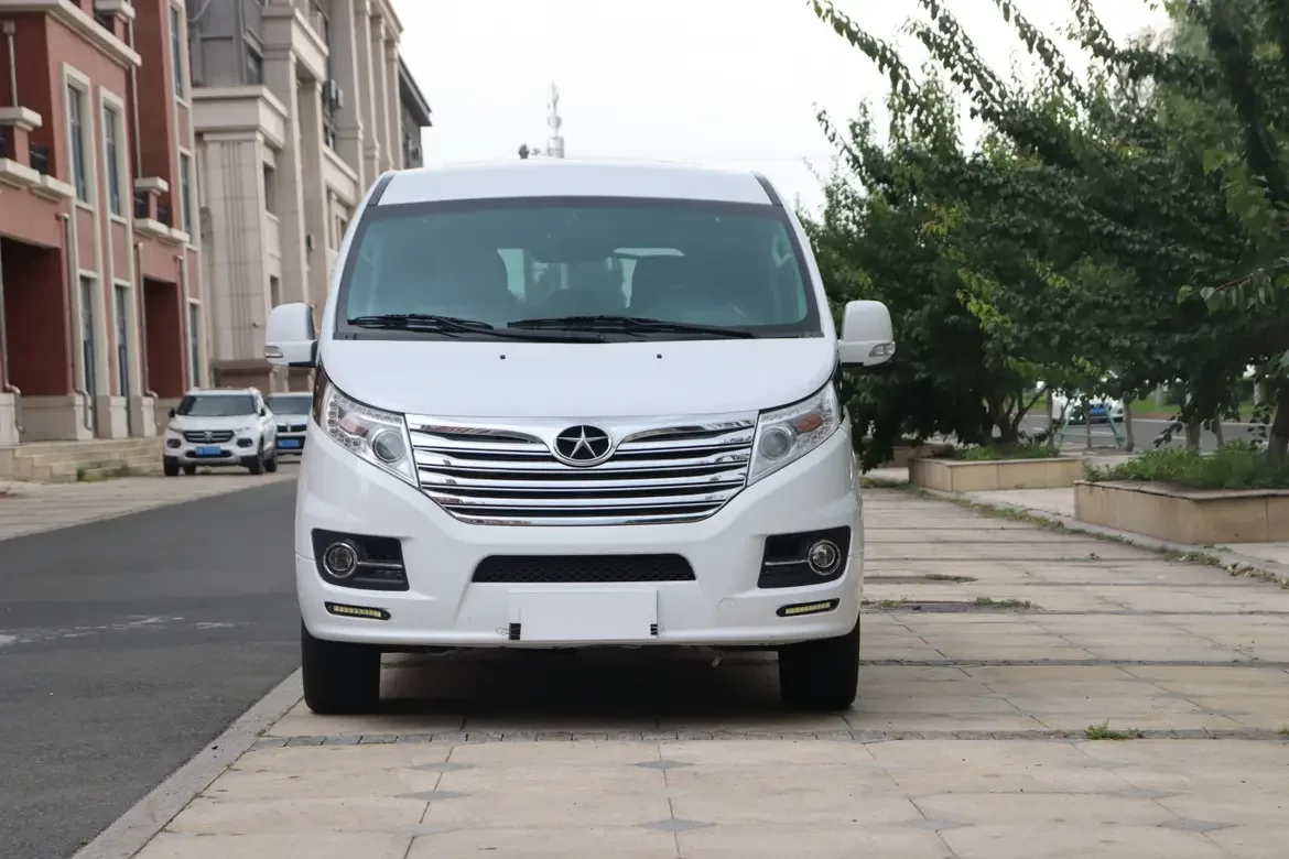 Jiangxi Ruifeng M5  из Китая