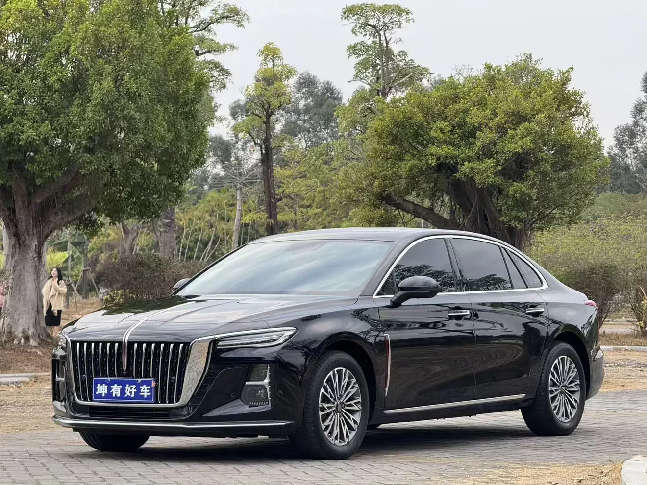 Hongqi H5