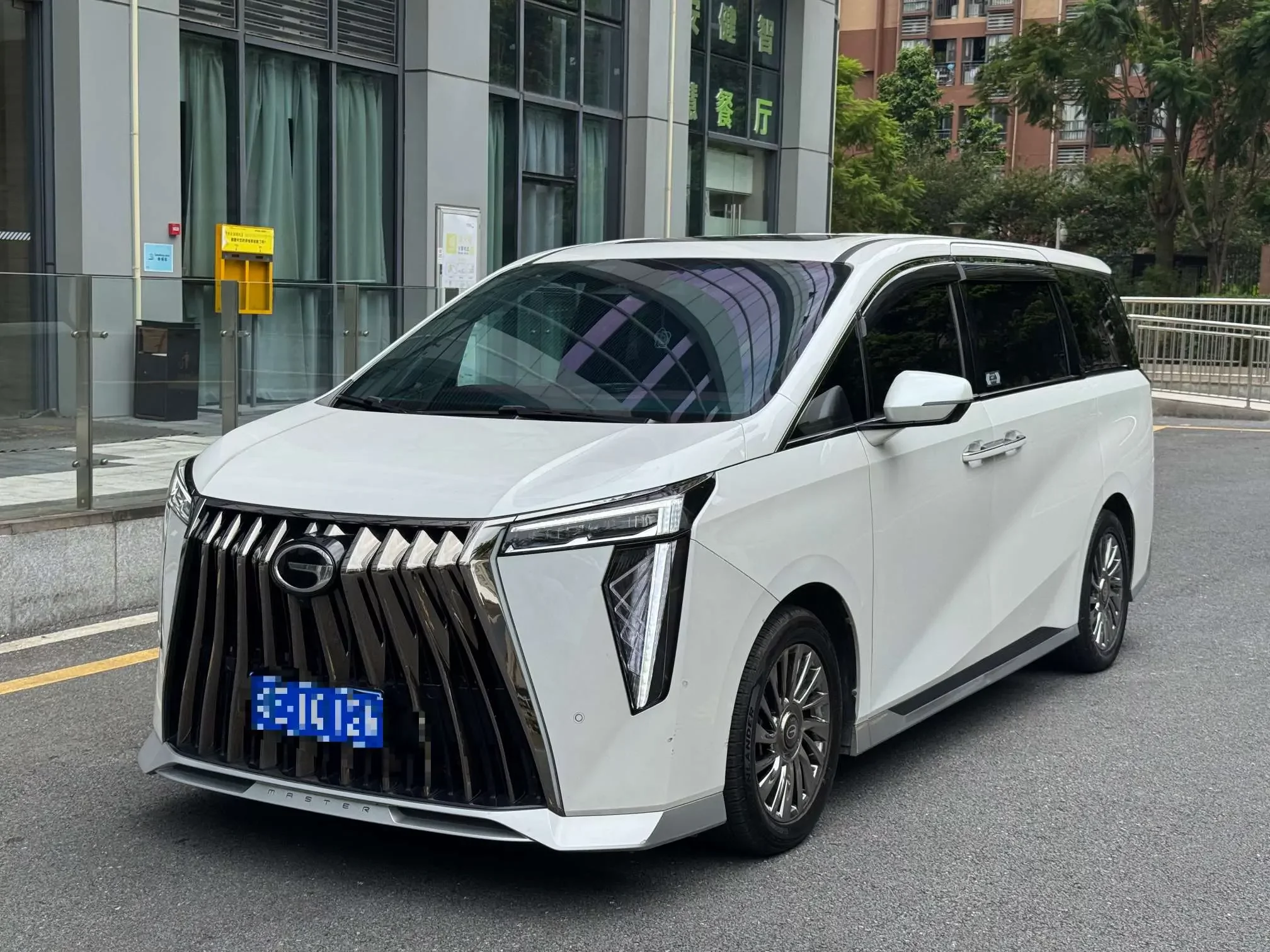 GAC Trumpchi M8