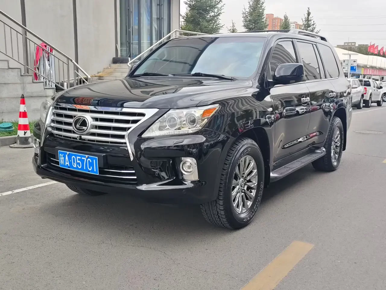 Lexus LX