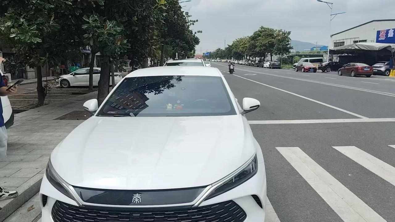 BYD Qin L DM