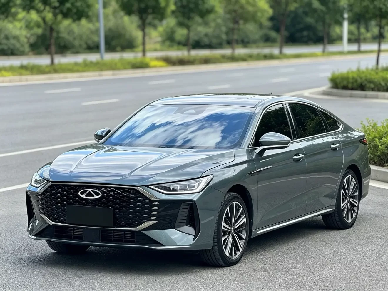 Chery Arrizo 8 PRO