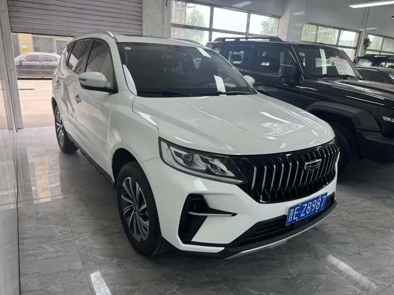 Geely Vision X6