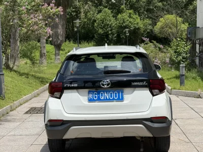 Toyota Yaris L