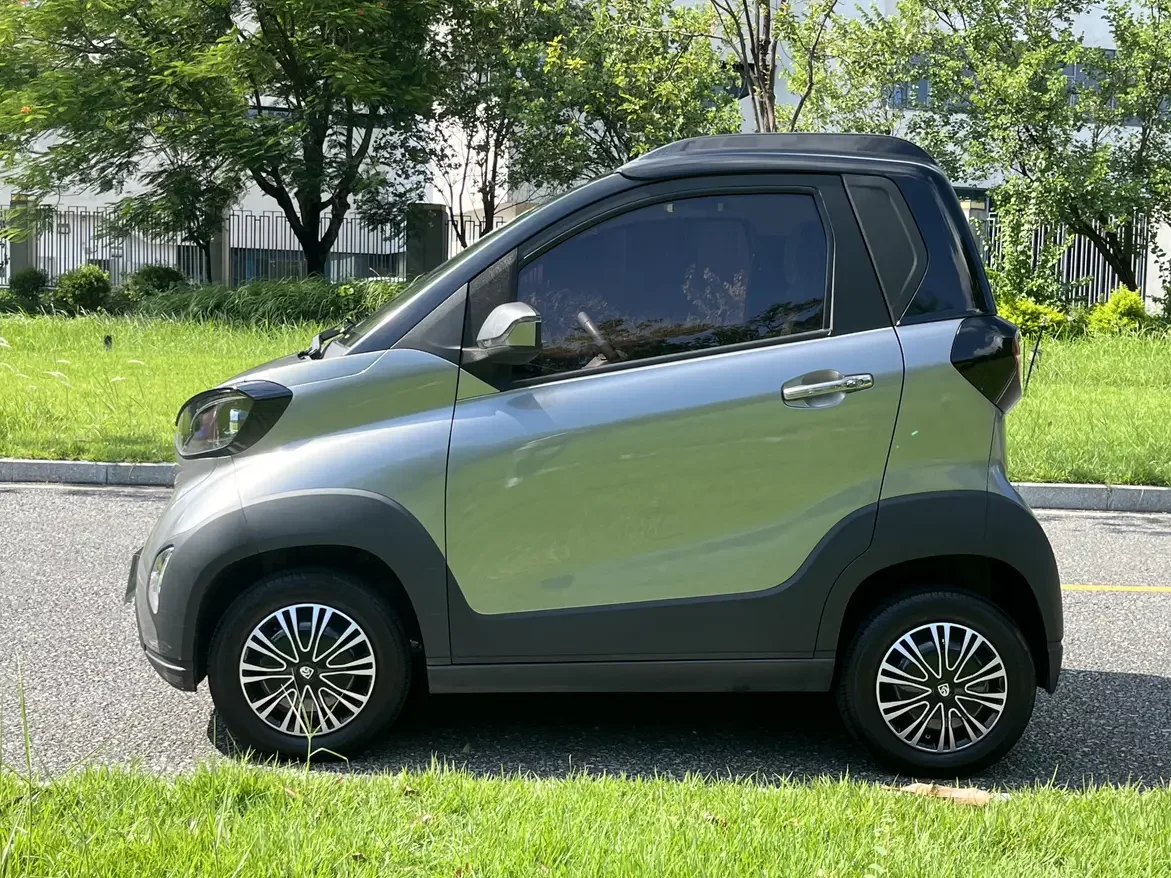 Baojun E100
