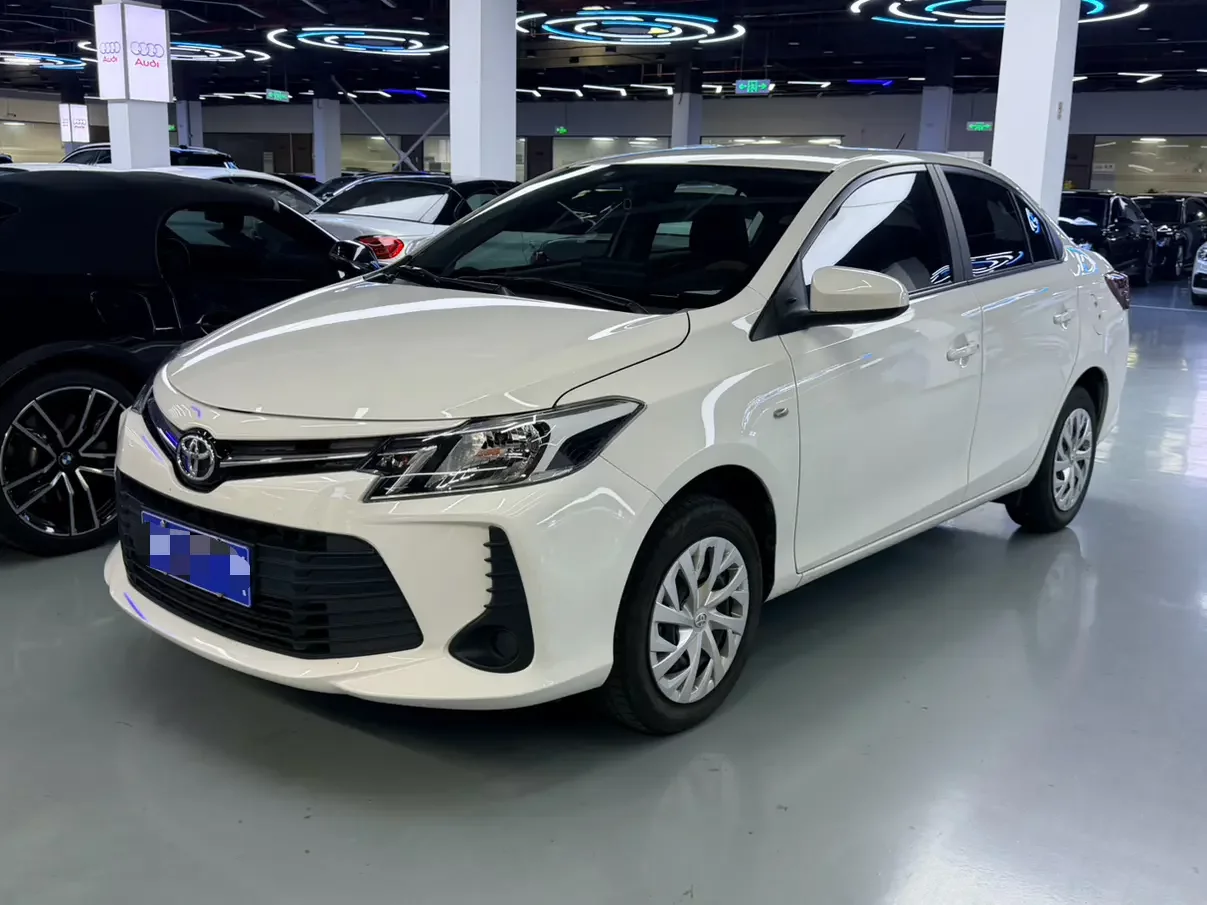 Toyota Vios  из Китая