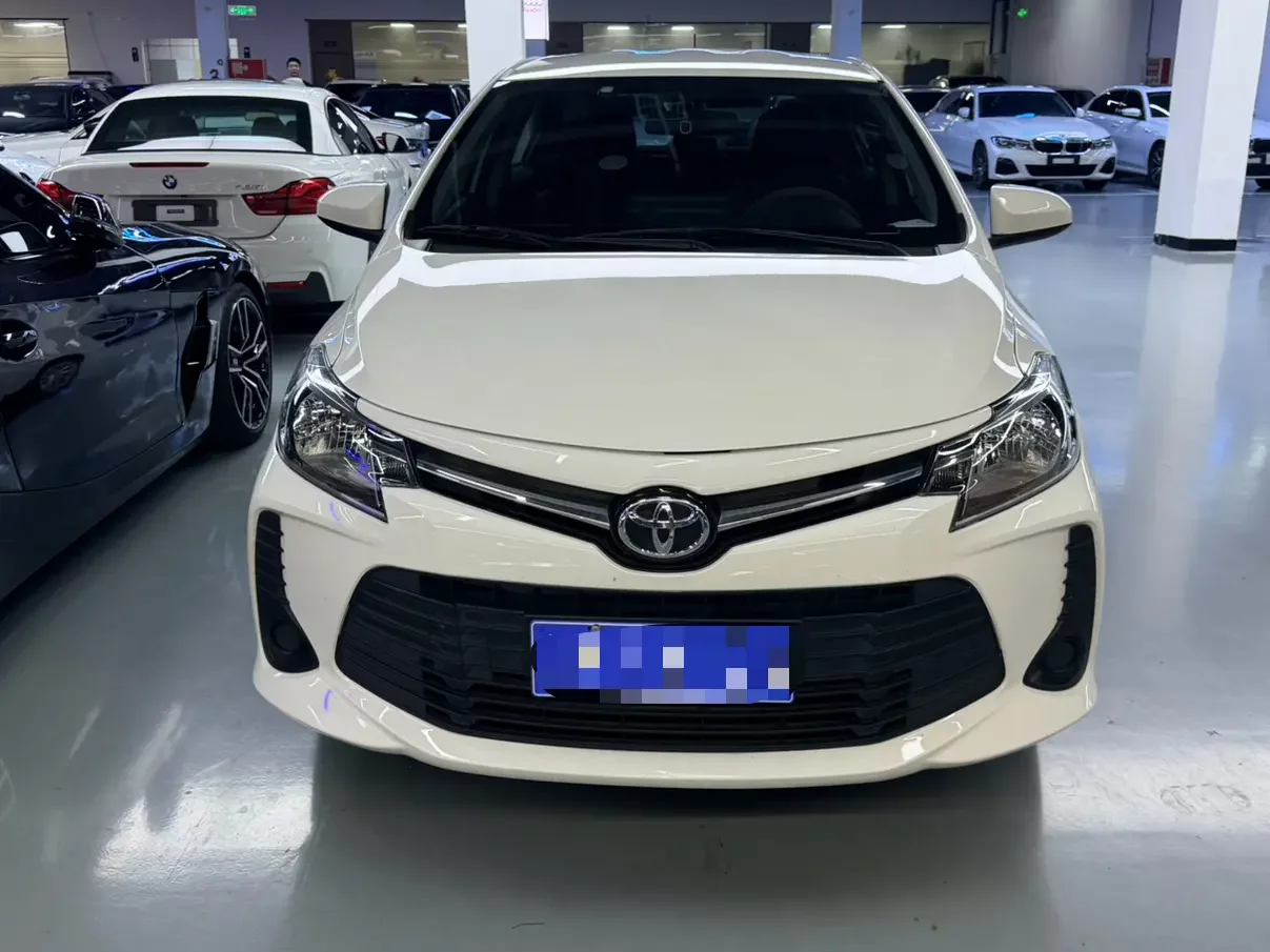 Toyota Vios  из Китая