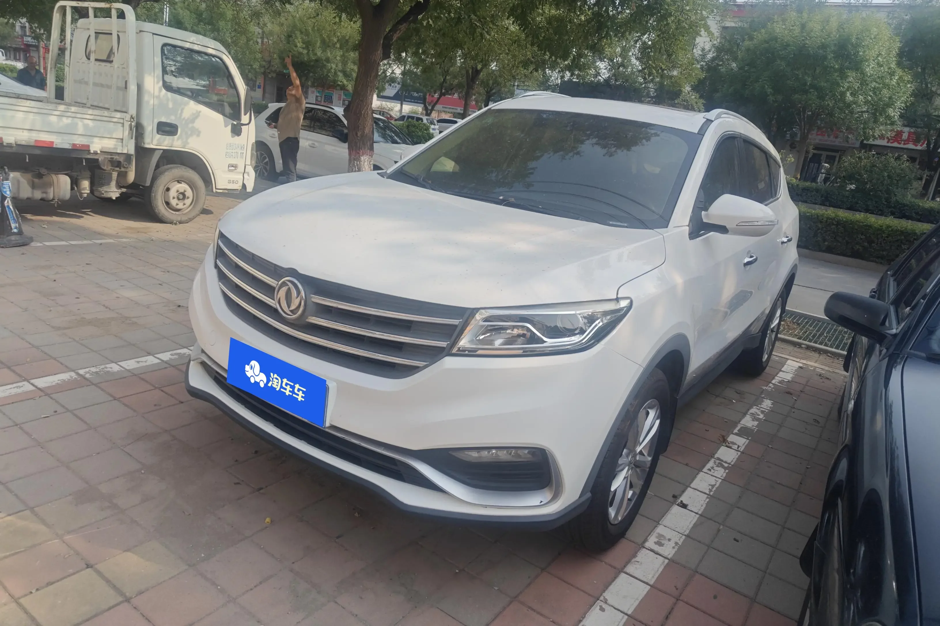Dongfeng Fengon 580