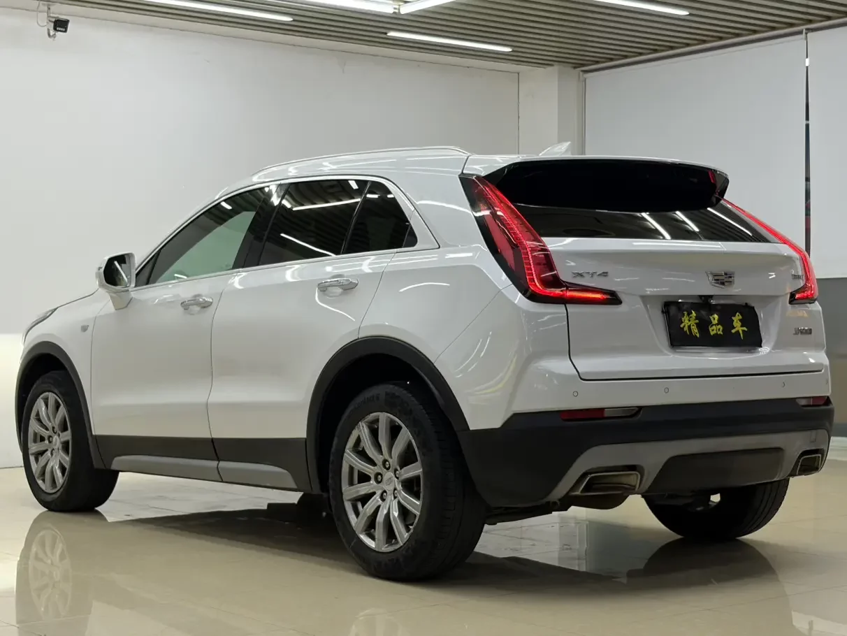 Cadillac XT4