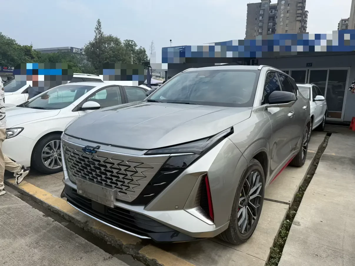 Oshan Changan Auchan Z6  из Китая