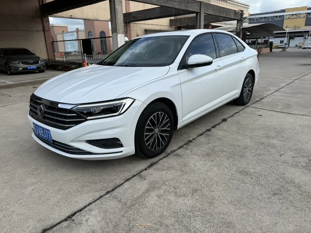 Volkswagen Sagitar