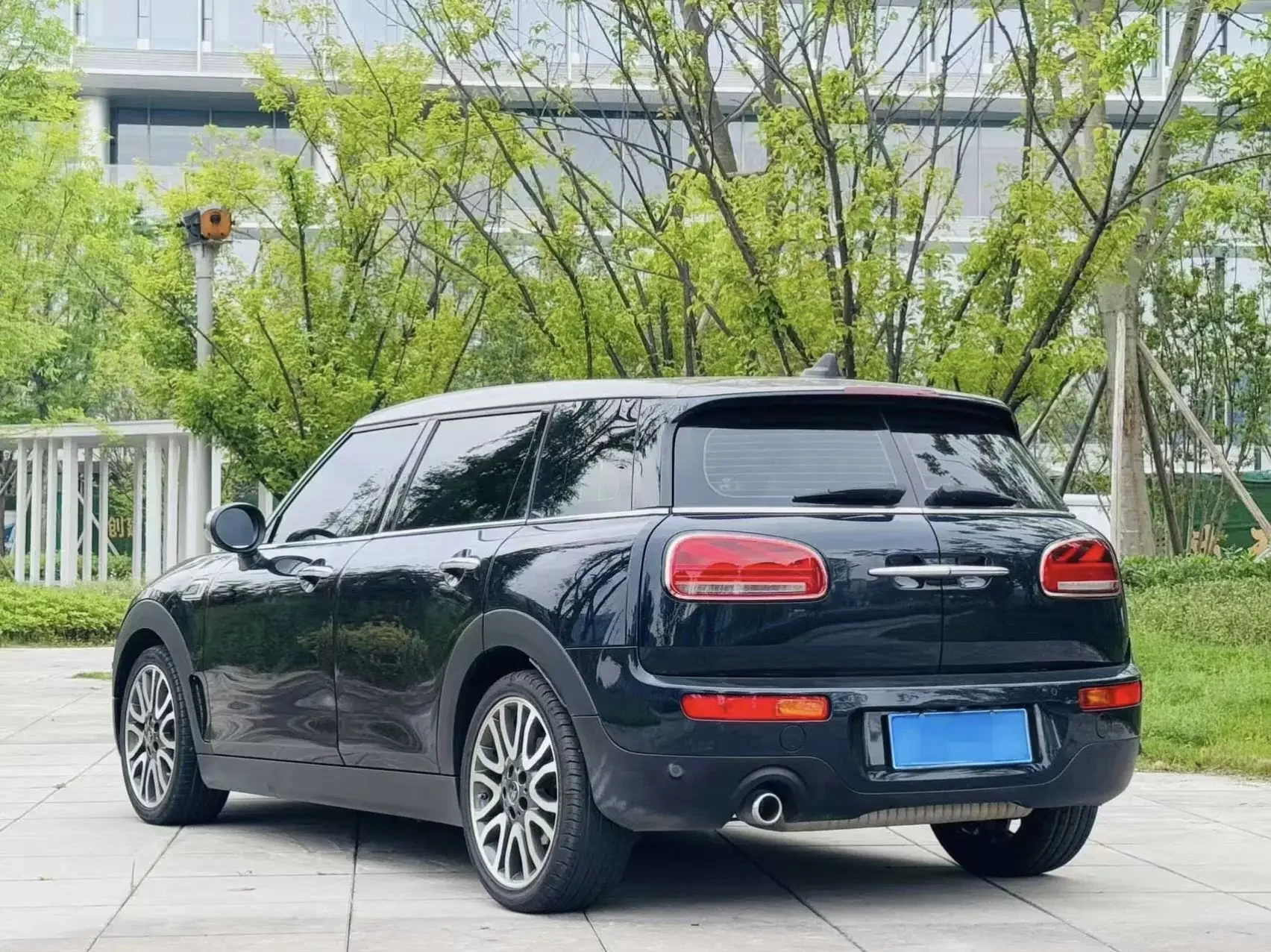 MINI CLUBMAN