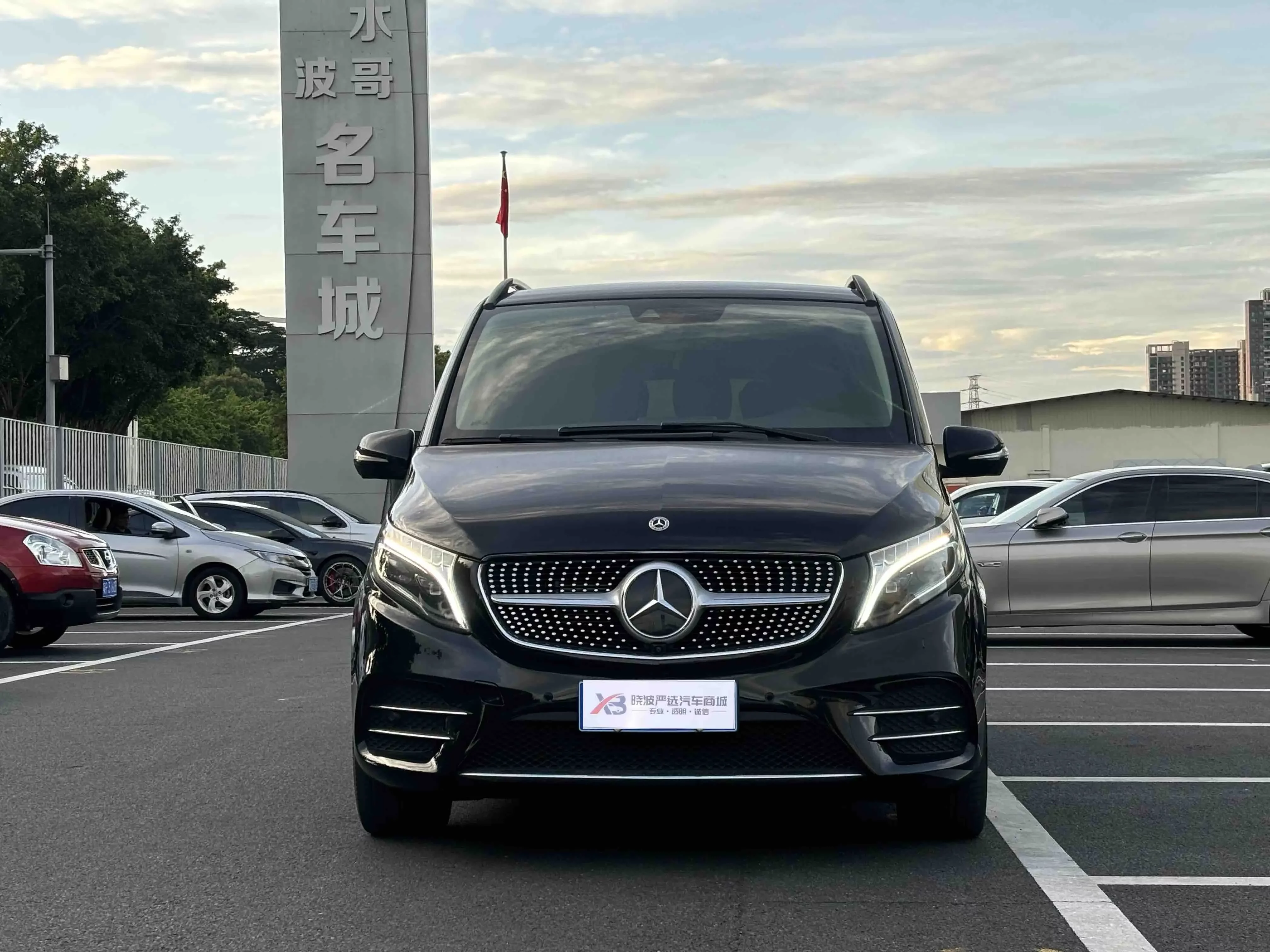 Mercedes-Benz V Class  из Китая