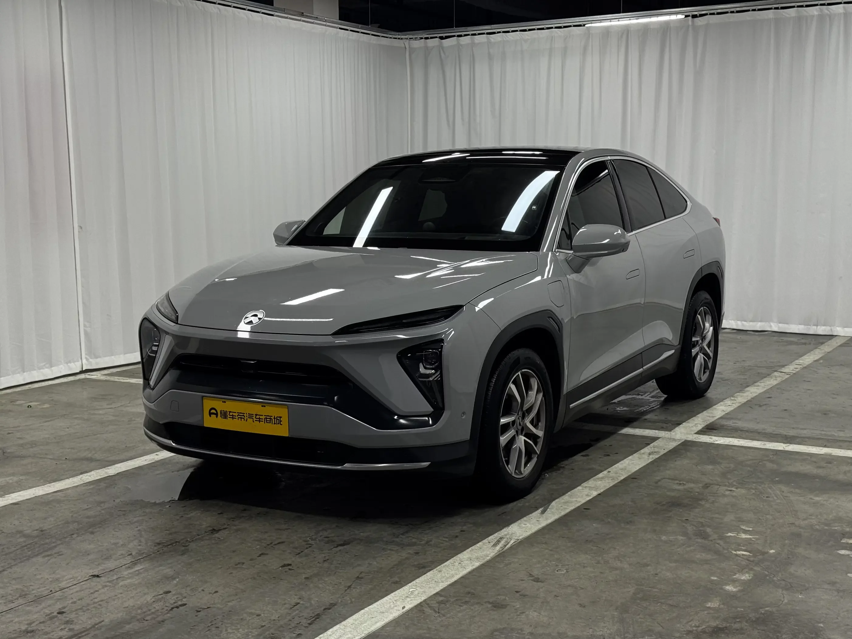 NIO ES6
