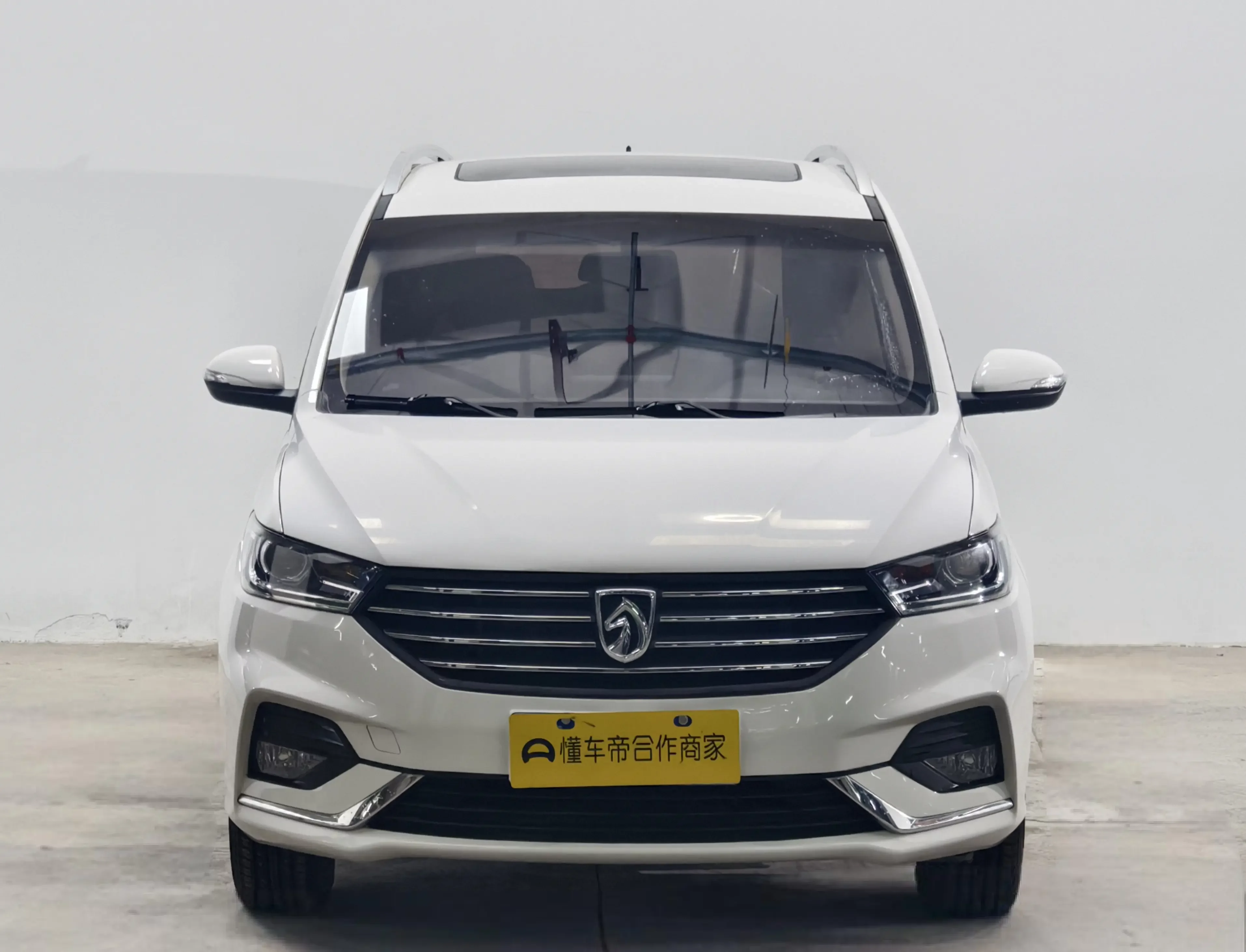 Baojun 360  из Китая