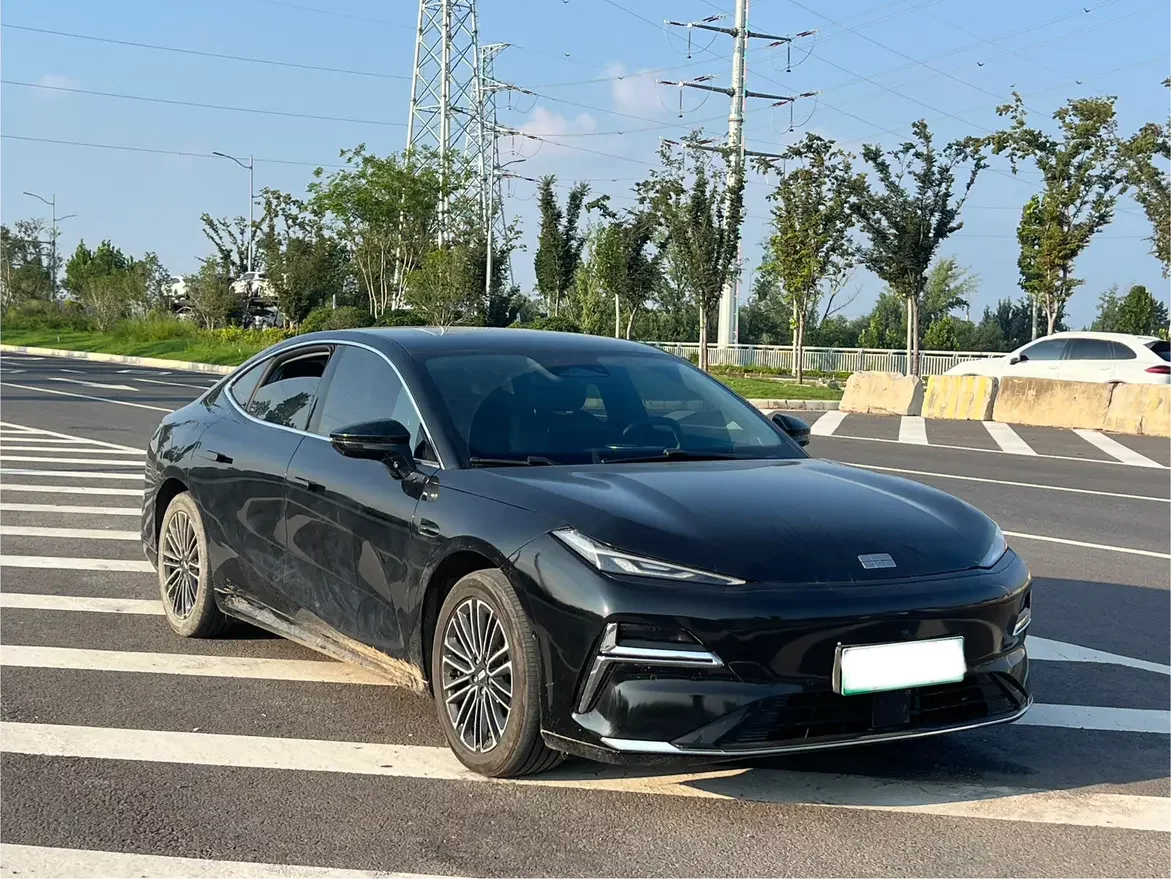Geely Galaxy Star 8 PHEV