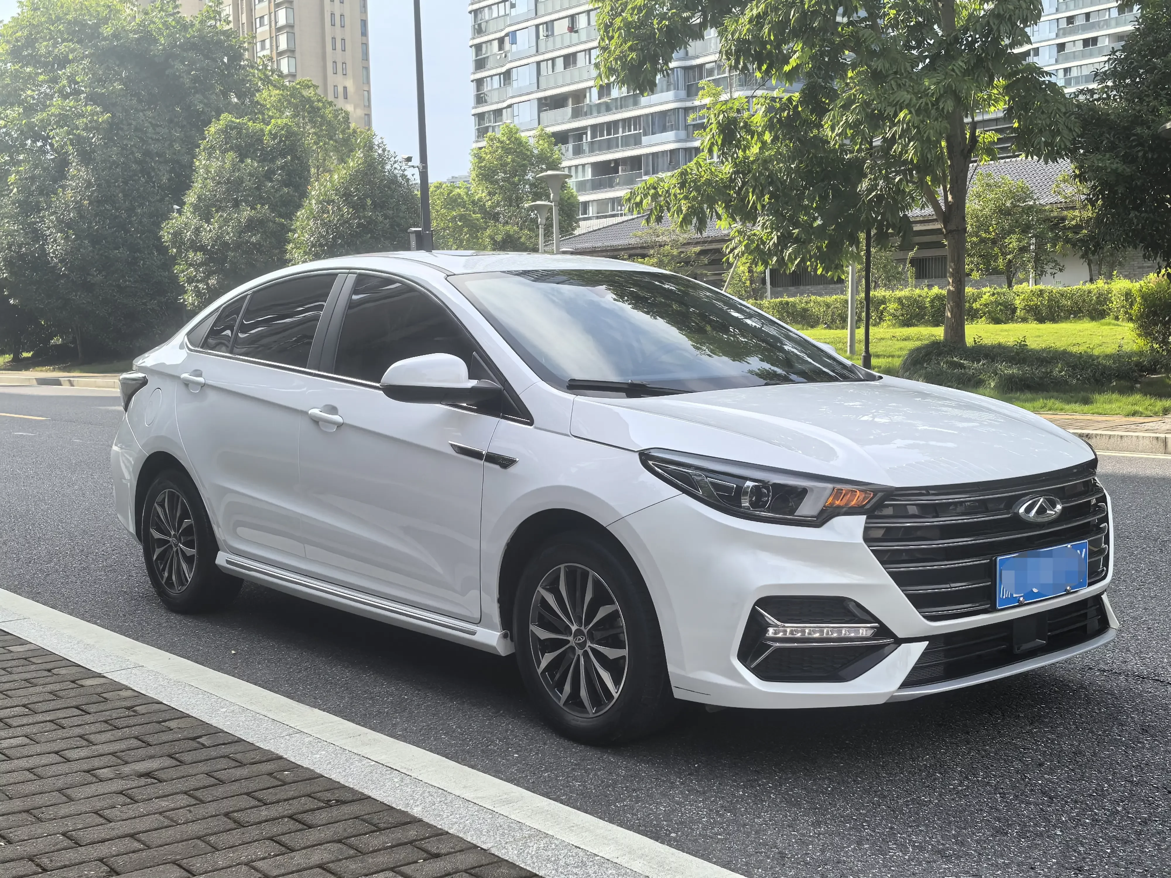 Omoda S5