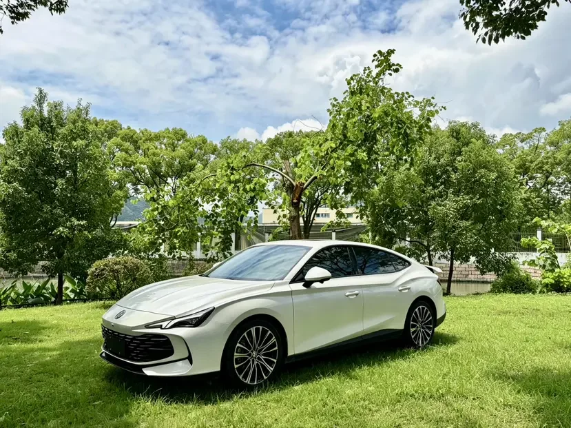 MG 7