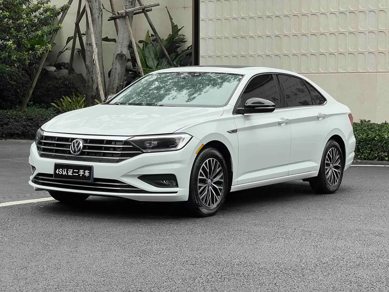 Volkswagen Sagitar