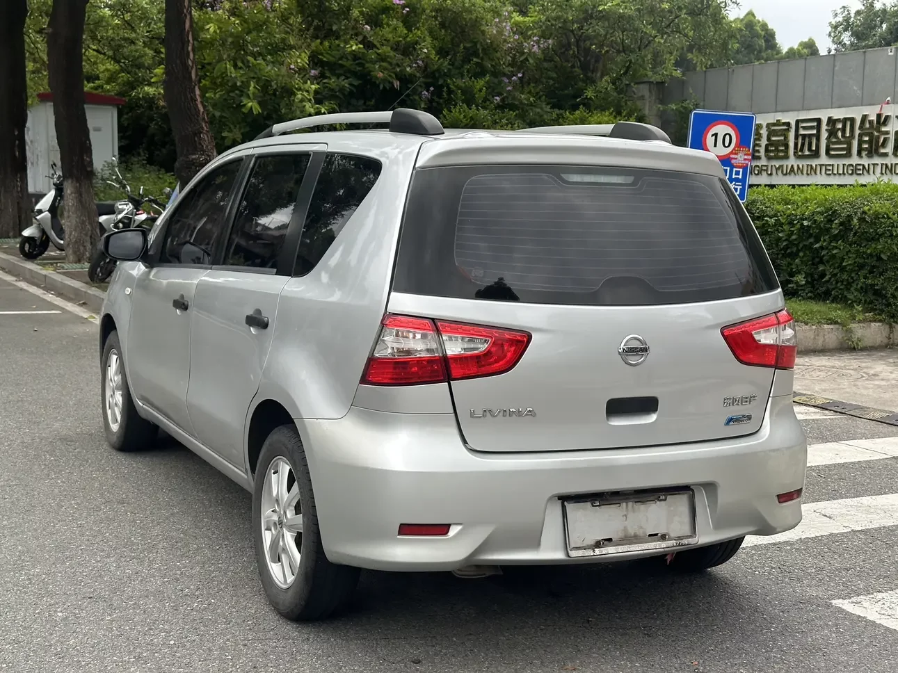 Nissan Li Wei