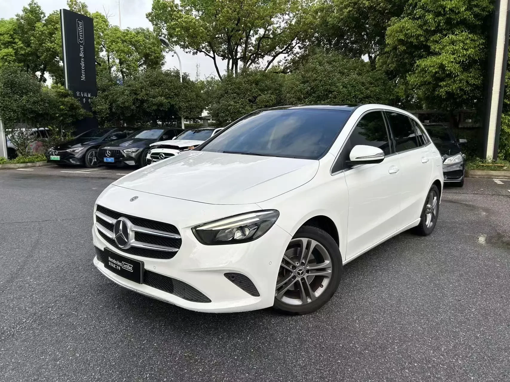 Mercedes-Benz B Class