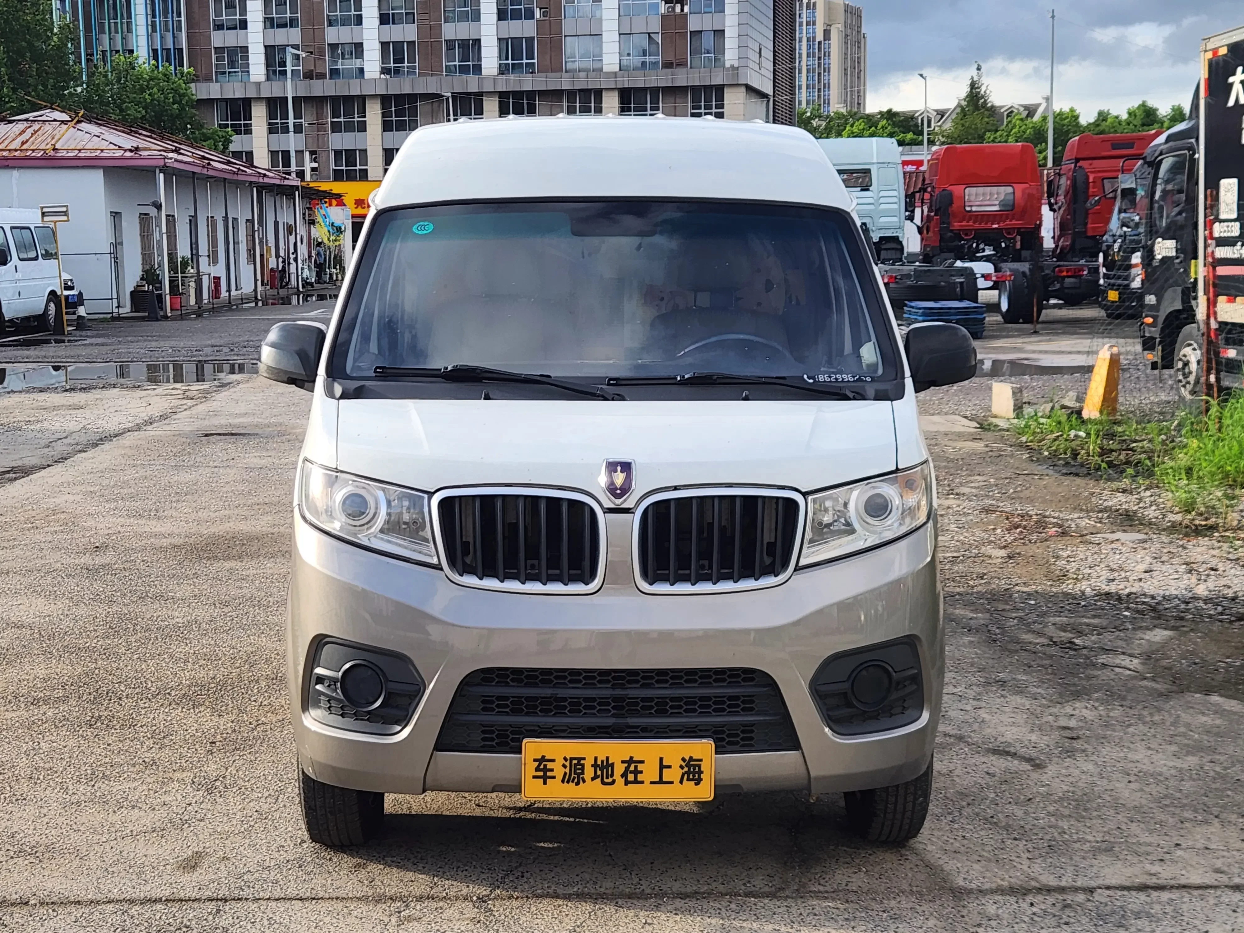 Golden cup New Hiace X30L  из Китая