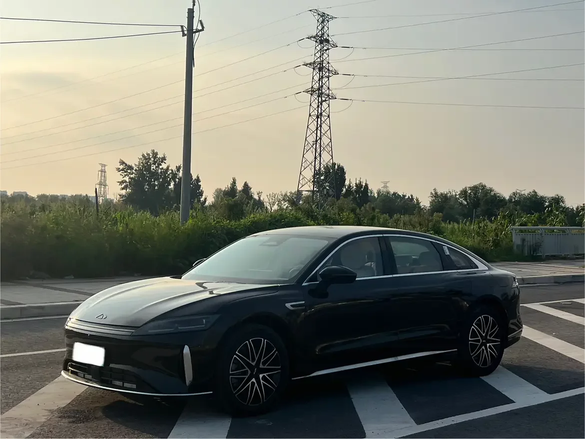 Chery Fengyun A9L  из Китая