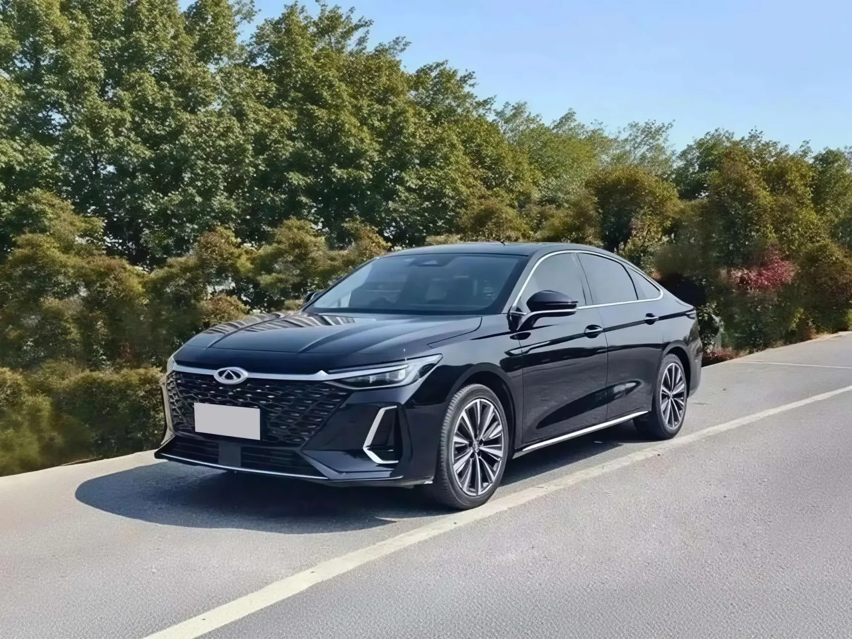 Chery Arrizo 8